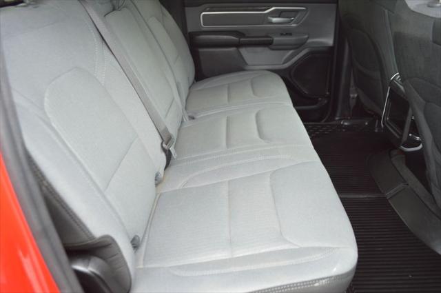 2020 Ram 1500 Big Horn Crew Cab 4x4 5'7" Box