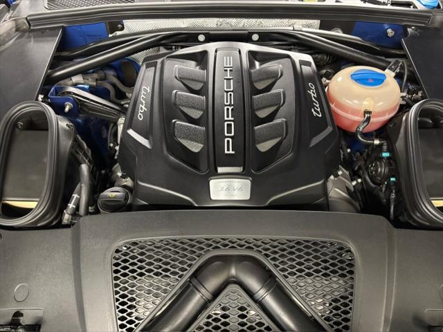 2017 Porsche Macan Turbo