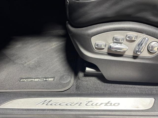 2017 Porsche Macan Turbo