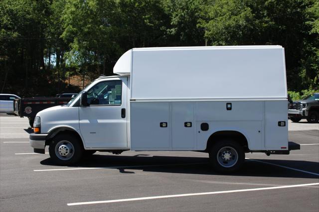 2026 Chevrolet Express Cutaway Work Van