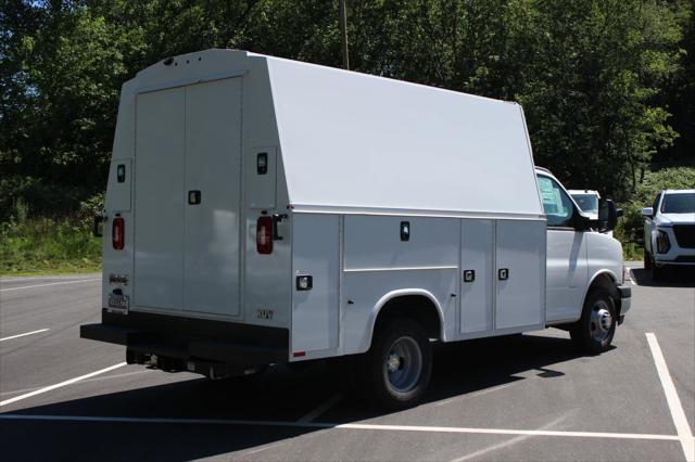 2026 Chevrolet Express Cutaway Work Van