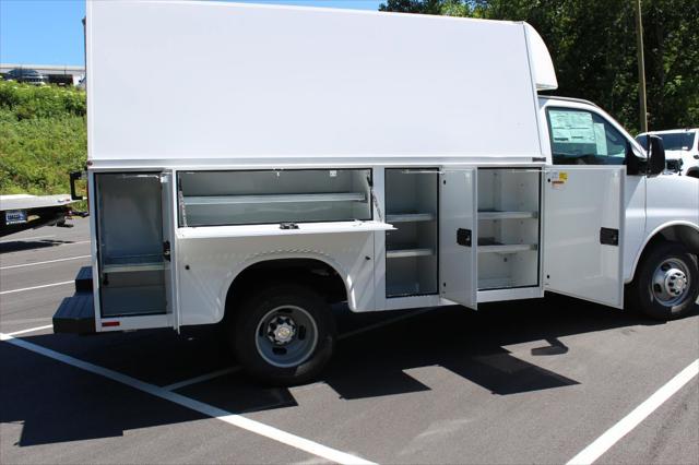 2026 Chevrolet Express Cutaway Work Van