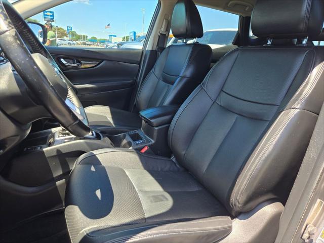 2021 Nissan Rogue Sport SL FWD Xtronic CVT