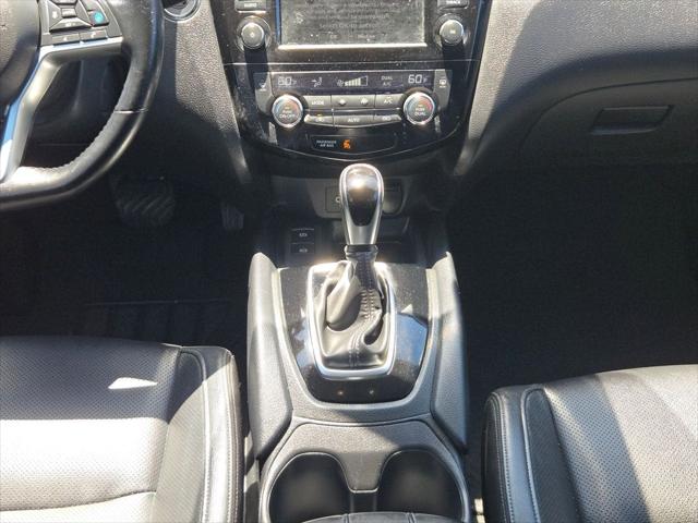 2021 Nissan Rogue Sport SL FWD Xtronic CVT