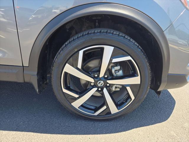 2021 Nissan Rogue Sport SL FWD Xtronic CVT
