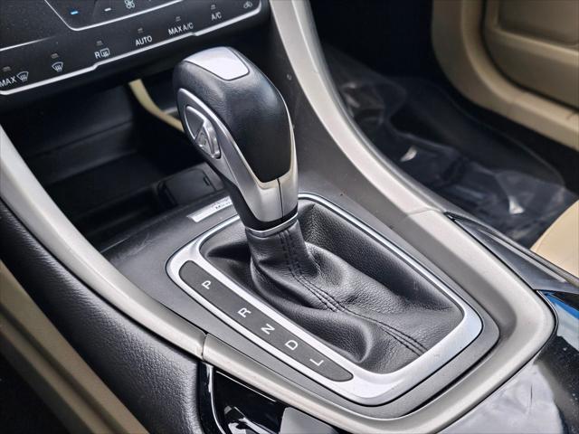 2013 Ford Fusion Hybrid SE