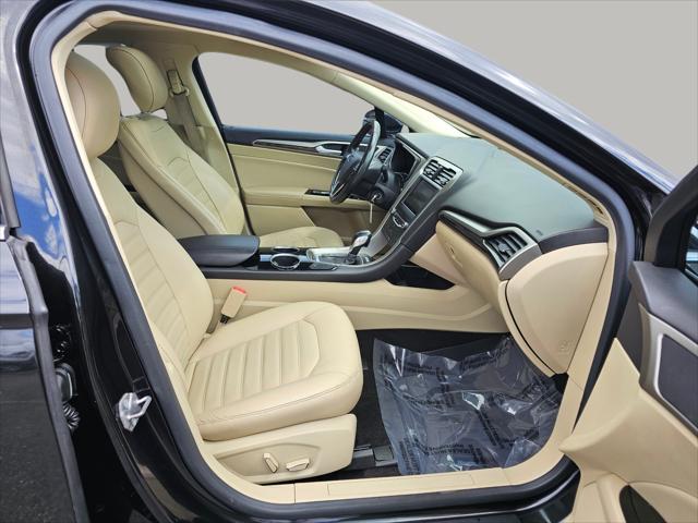 2013 Ford Fusion Hybrid SE