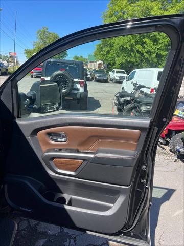 2017 Nissan Titan XD Platinum Reserve Gas