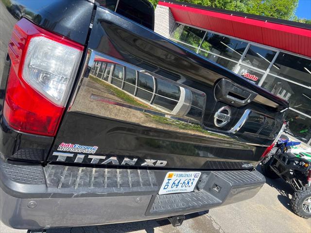 2017 Nissan Titan XD Platinum Reserve Gas