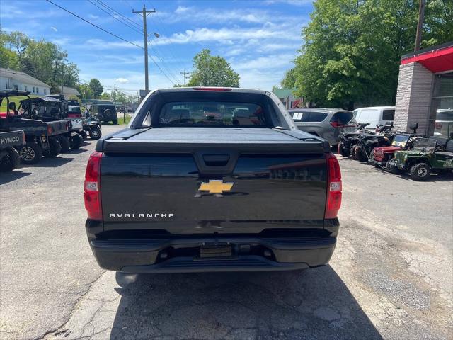 2012 Chevrolet Avalanche LS