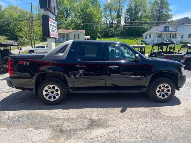 2012 Chevrolet Avalanche LS