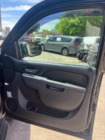2012 Chevrolet Avalanche LS