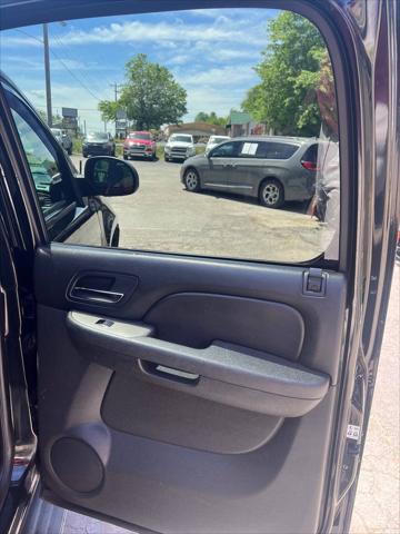 2012 Chevrolet Avalanche LS