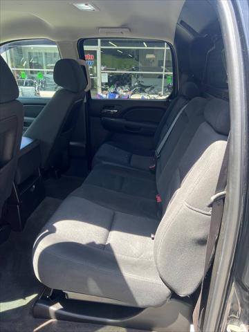 2012 Chevrolet Avalanche LS