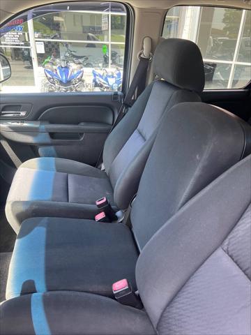 2012 Chevrolet Avalanche LS