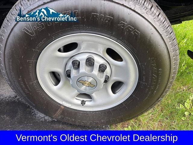 2026 Chevrolet Express Cargo Van 2500 Regular Wheelbase, WT, RWD
