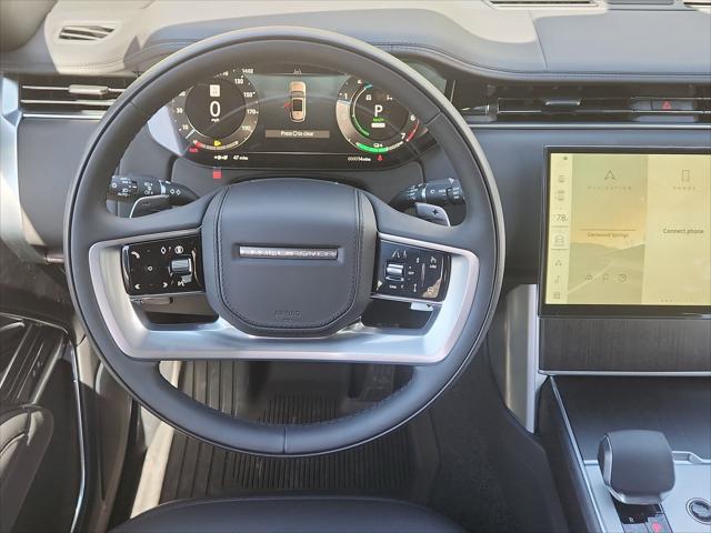 2026 Land Rover Range Rover P550e SE
