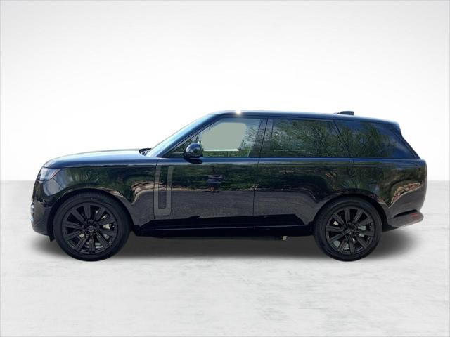 2026 Land Rover Range Rover P550e SE