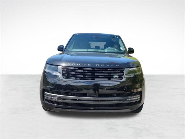 2026 Land Rover Range Rover P550e SE