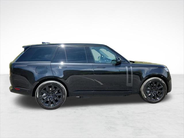 2026 Land Rover Range Rover P550e SE