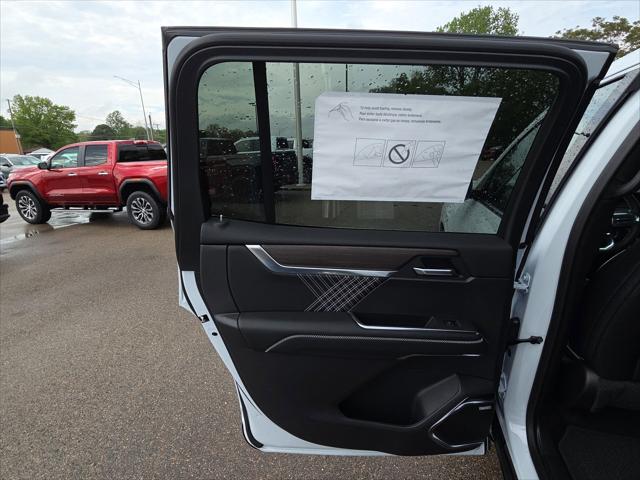 2026 GMC Acadia Denali FWD