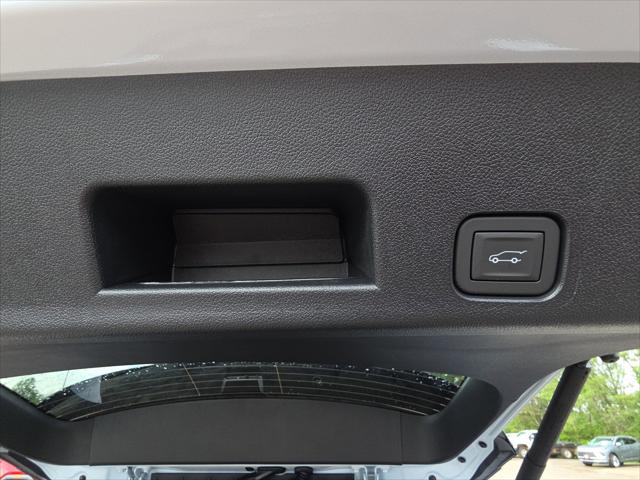 2026 GMC Acadia Denali FWD