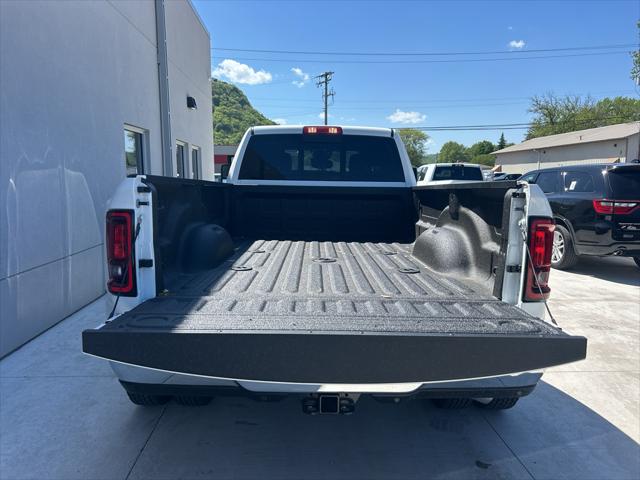 2026 Ram 3500 Tradesman Crew Cab 4x4 8 Box