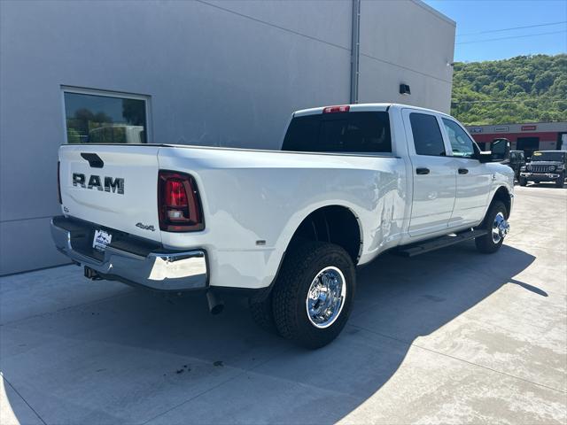 2026 Ram 3500 Tradesman Crew Cab 4x4 8 Box