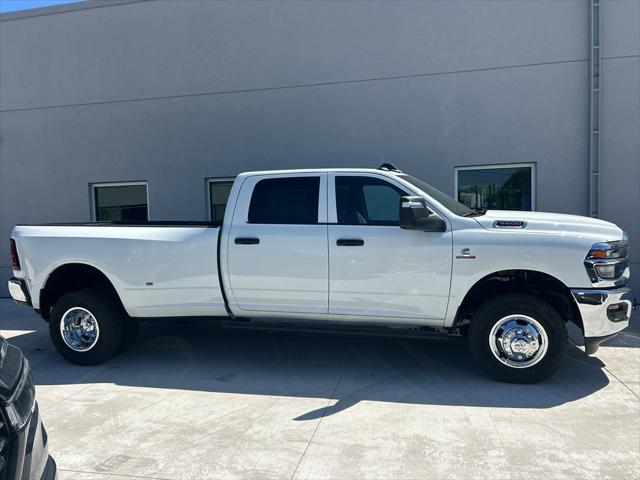 2026 Ram 3500 Tradesman Crew Cab 4x4 8 Box