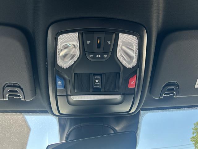 2026 Ram 3500 Tradesman Crew Cab 4x4 8 Box