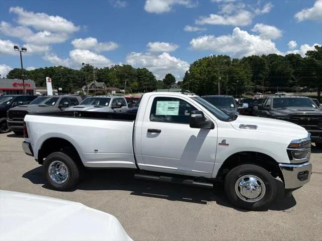 2026 RAM Ram 3500 RAM 3500 TRADESMAN REGULAR CAB 4X4 8 BOX