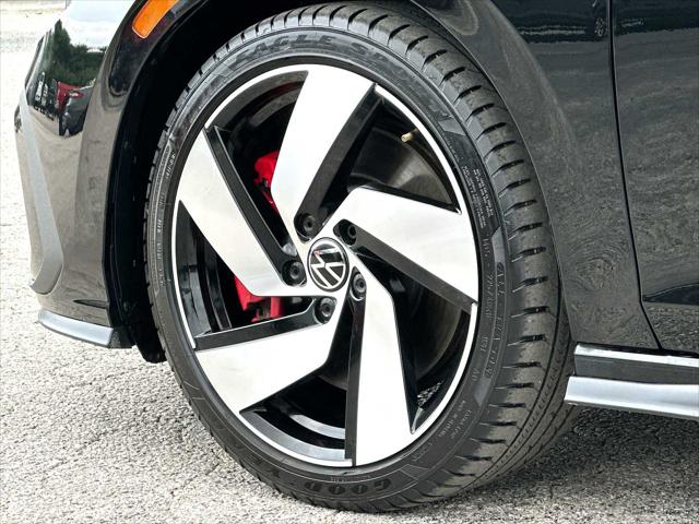 2024 Volkswagen Golf GTI 2.0T S