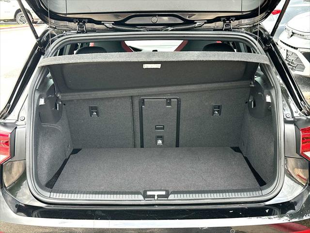 2024 Volkswagen Golf GTI 2.0T S