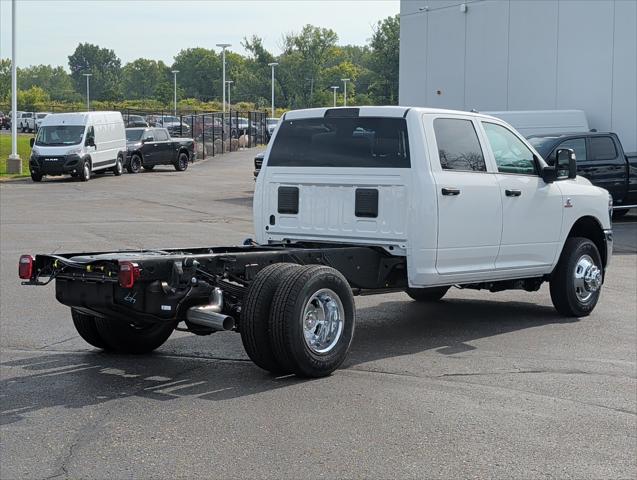 2026 RAM 3500 Chassis RAM 3500 TRADESMAN CREW CAB CHASSIS 4X4 60 CA