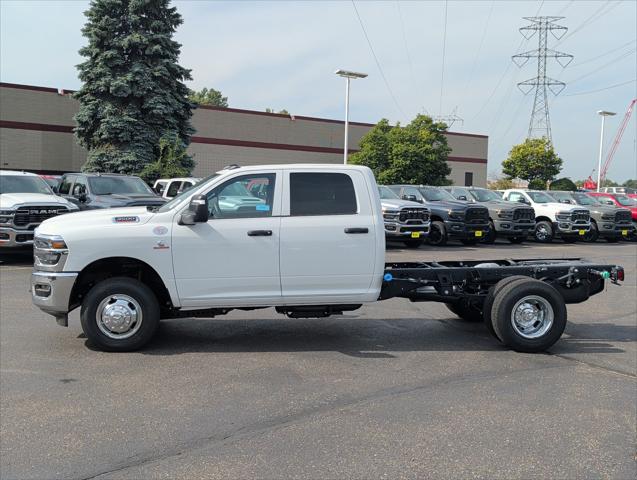 2026 RAM 3500 Chassis RAM 3500 TRADESMAN CREW CAB CHASSIS 4X4 60 CA