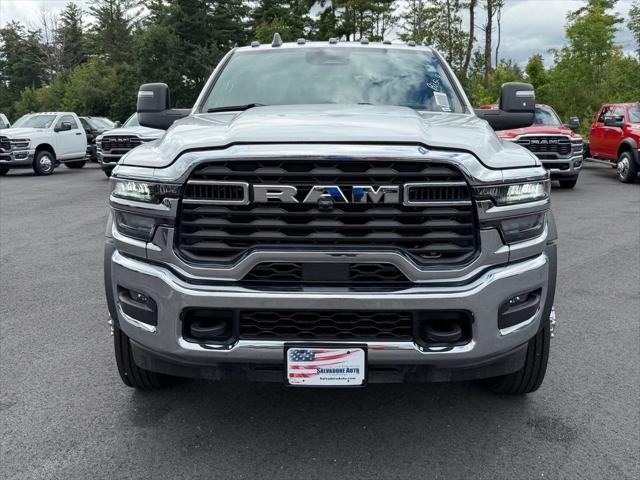 2026 RAM 5500 Chassis RAM 5500 TRADESMAN CHASSIS CREW CAB 4X4 84 CA