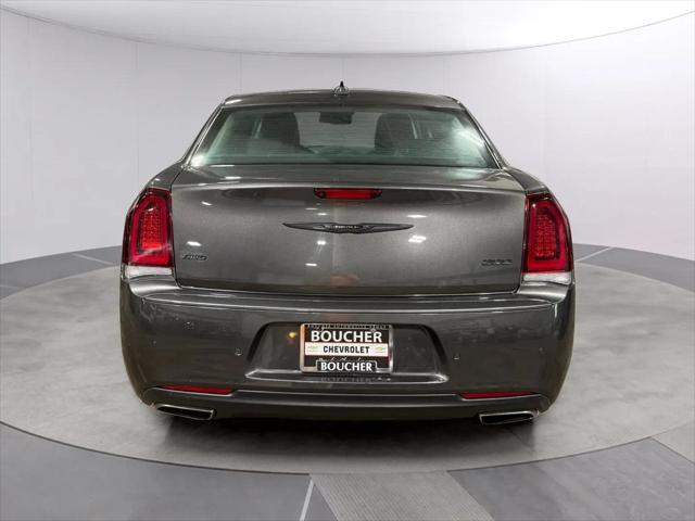 2021 Chrysler 300 Touring L AWD
