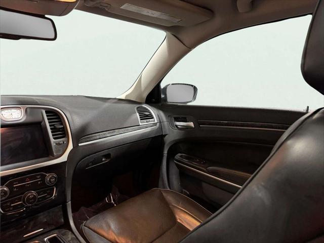 2021 Chrysler 300 Touring L AWD