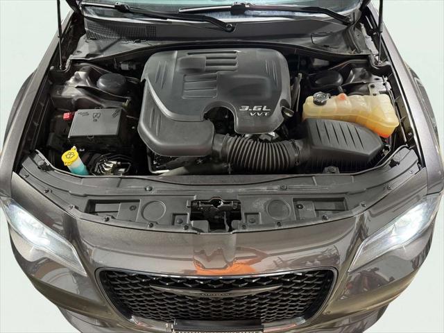 2021 Chrysler 300 Touring L AWD