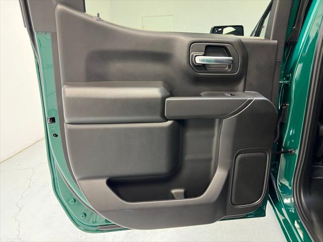 2026 GMC Sierra 1500 Crew Cab, Short Bed, Pro, 4WD