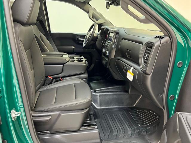 2026 GMC Sierra 1500 Crew Cab, Short Bed, Pro, 4WD