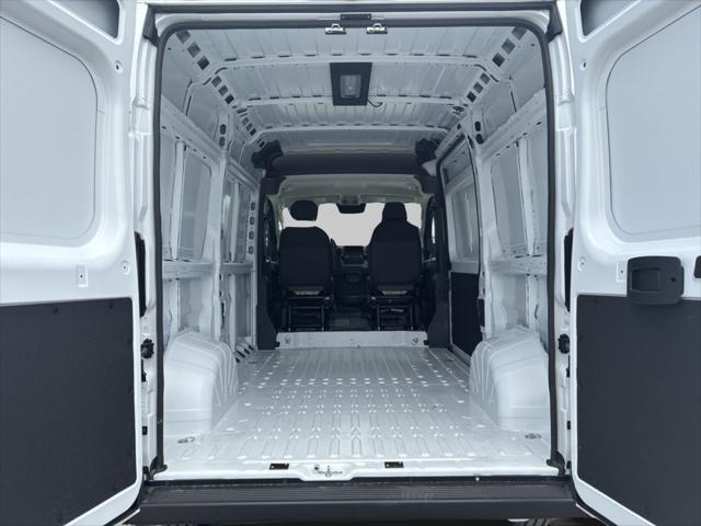 2026 Ram ProMaster Cargo Van Tradesman High Roof 136" WB w/Pass Seat