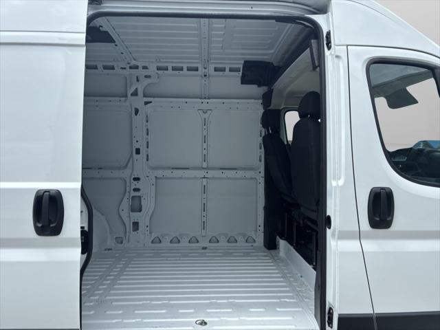 2026 Ram ProMaster Cargo Van Tradesman High Roof 136" WB w/Pass Seat