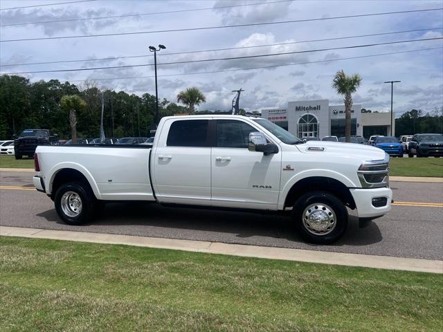 2026 RAM Ram 3500 RAM 3500 LIMITED LONGHORN CREW CAB 4X4 8 BOX