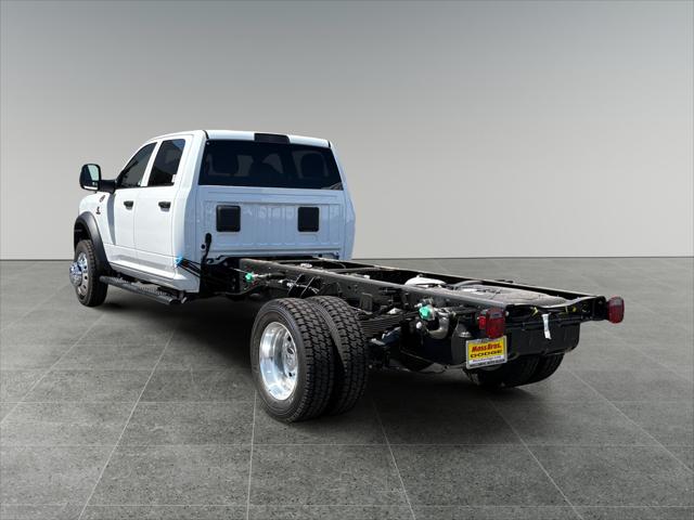 2026 RAM 5500 Chassis RAM 5500 TRADESMAN CHASSIS CREW CAB 4X4 84 CA