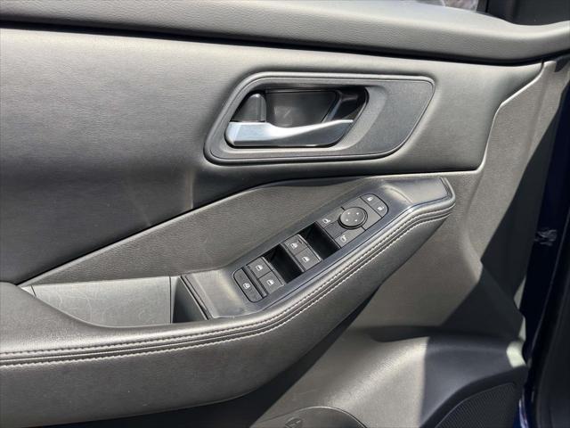 2024 Nissan Rogue SV FWD