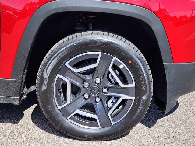 2026 Jeep Cherokee Laredo 4x4