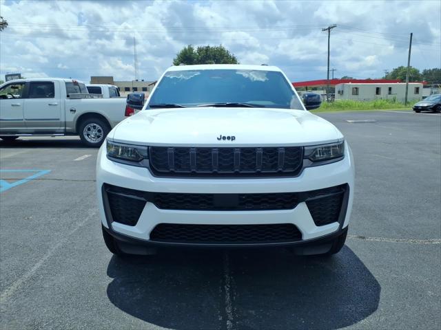2026 Jeep Grand Cherokee Altitude 4x2