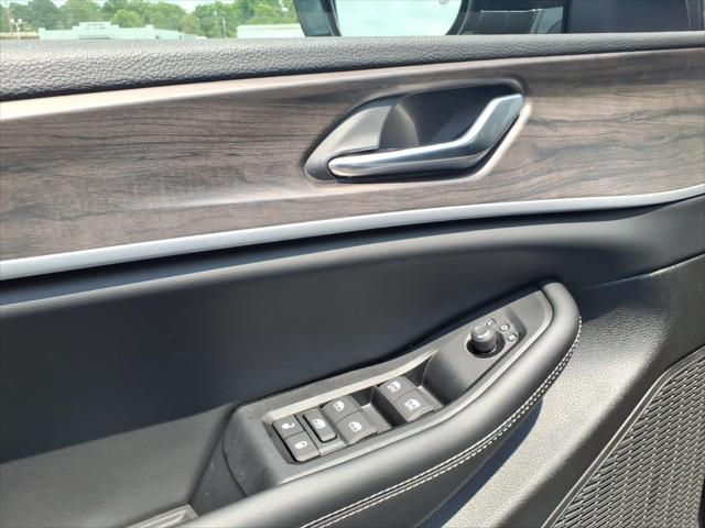 2026 Jeep Grand Cherokee Altitude 4x2