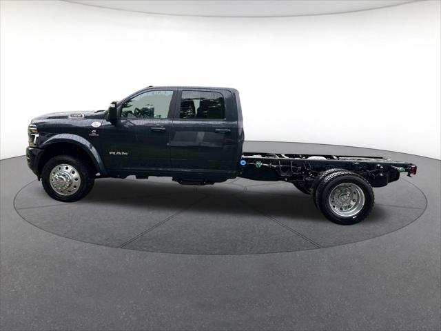 2026 RAM 5500 Chassis RAM 5500 BIG HORN CHASSIS CREW CAB 4X4 60 CA